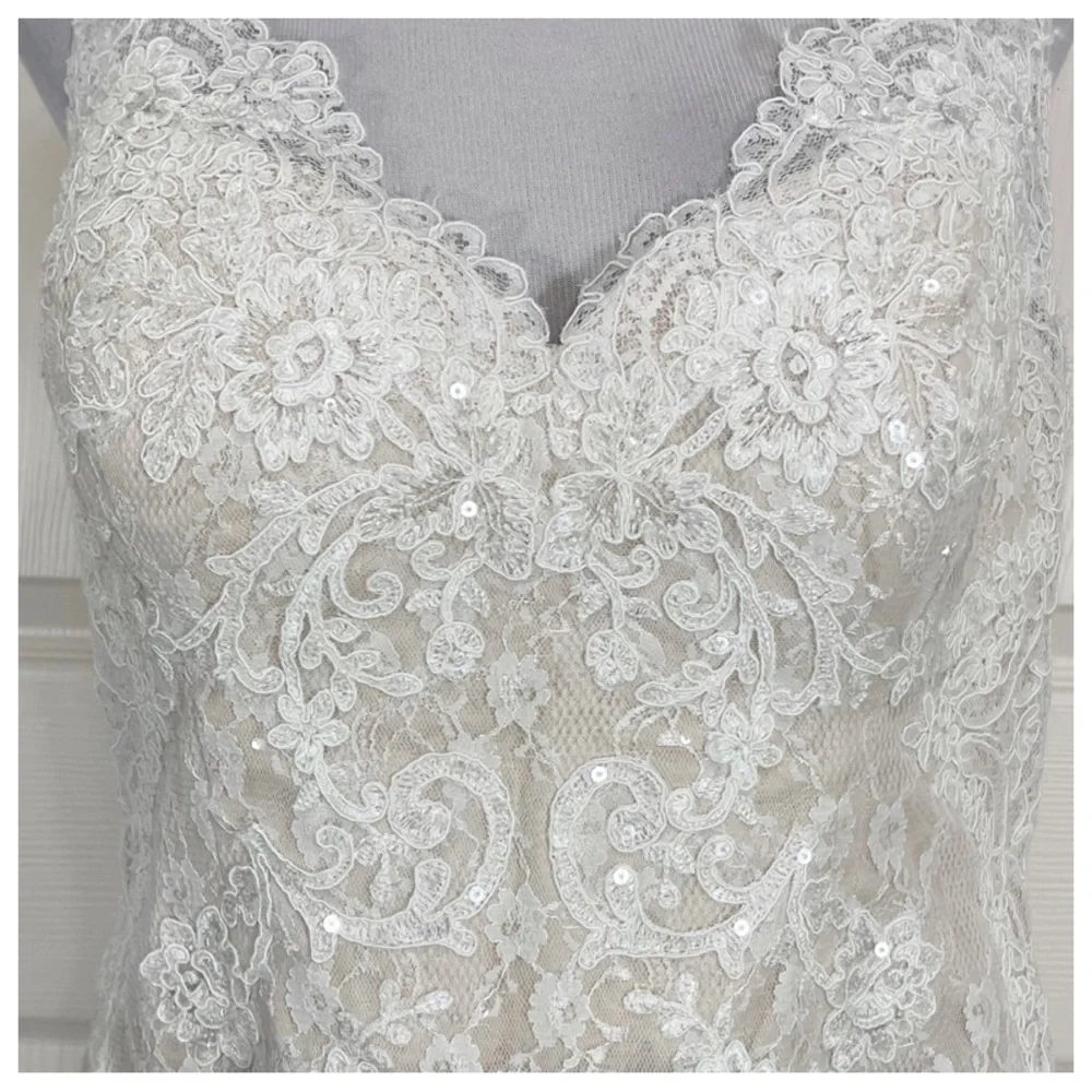 oleg cassini lace trumpet wedding dress - Picture 5 of 16